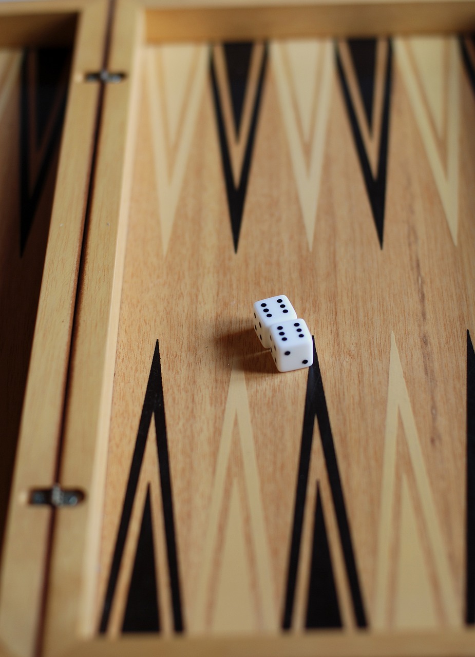 Backgammon Som En Social Aktivitet: Hur Man Spelar Med Vänner - Spela ...