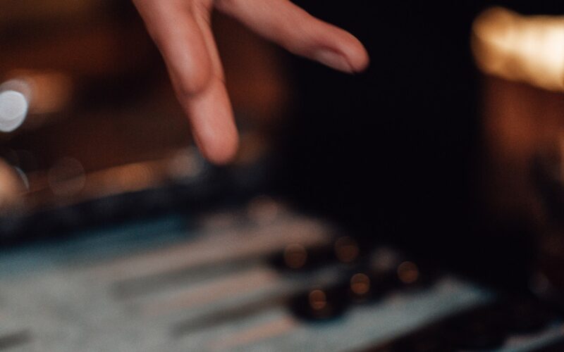 Hur Fungerar Tärningarna i Backgammon? Förklarat!