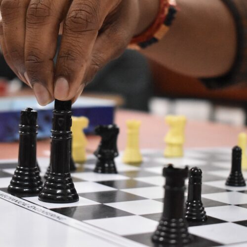 En snabbguide till Schackreglerna: Grundläggande drag och Strategier